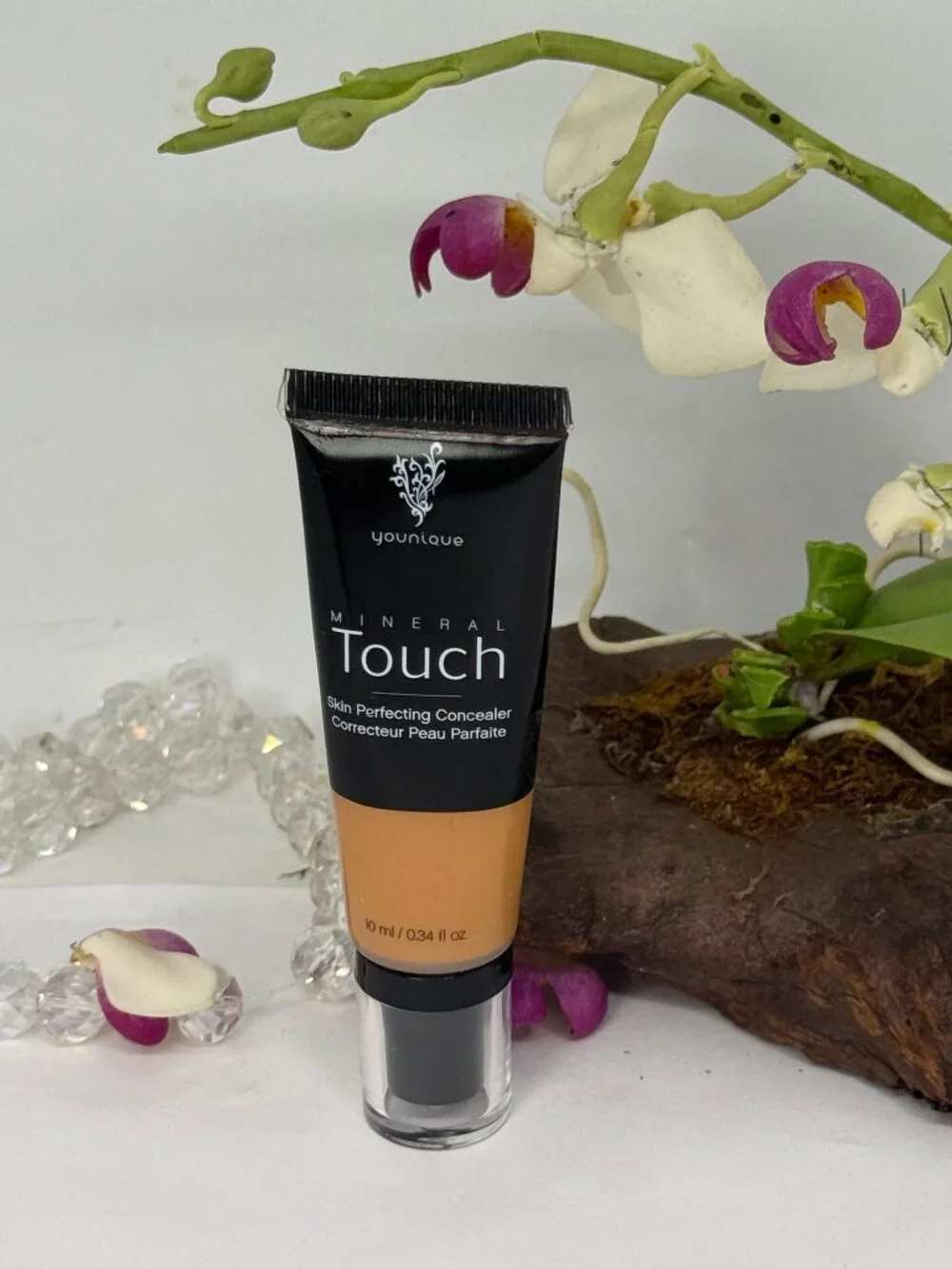 Younique Mineral Touch Skin Perfecting Concealer - Satin - 10 ml / .34 oz - New